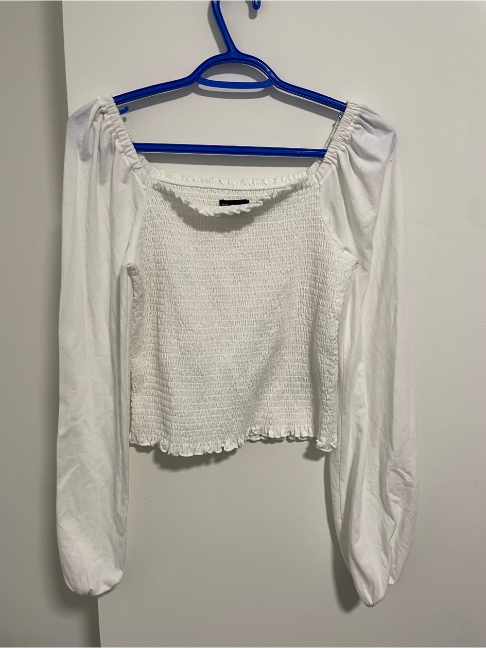 136 GAP White Smocked Long-Sleeve Square Neck Top